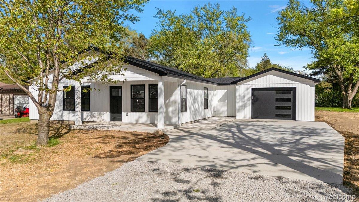 6165 Woodsdale Drive