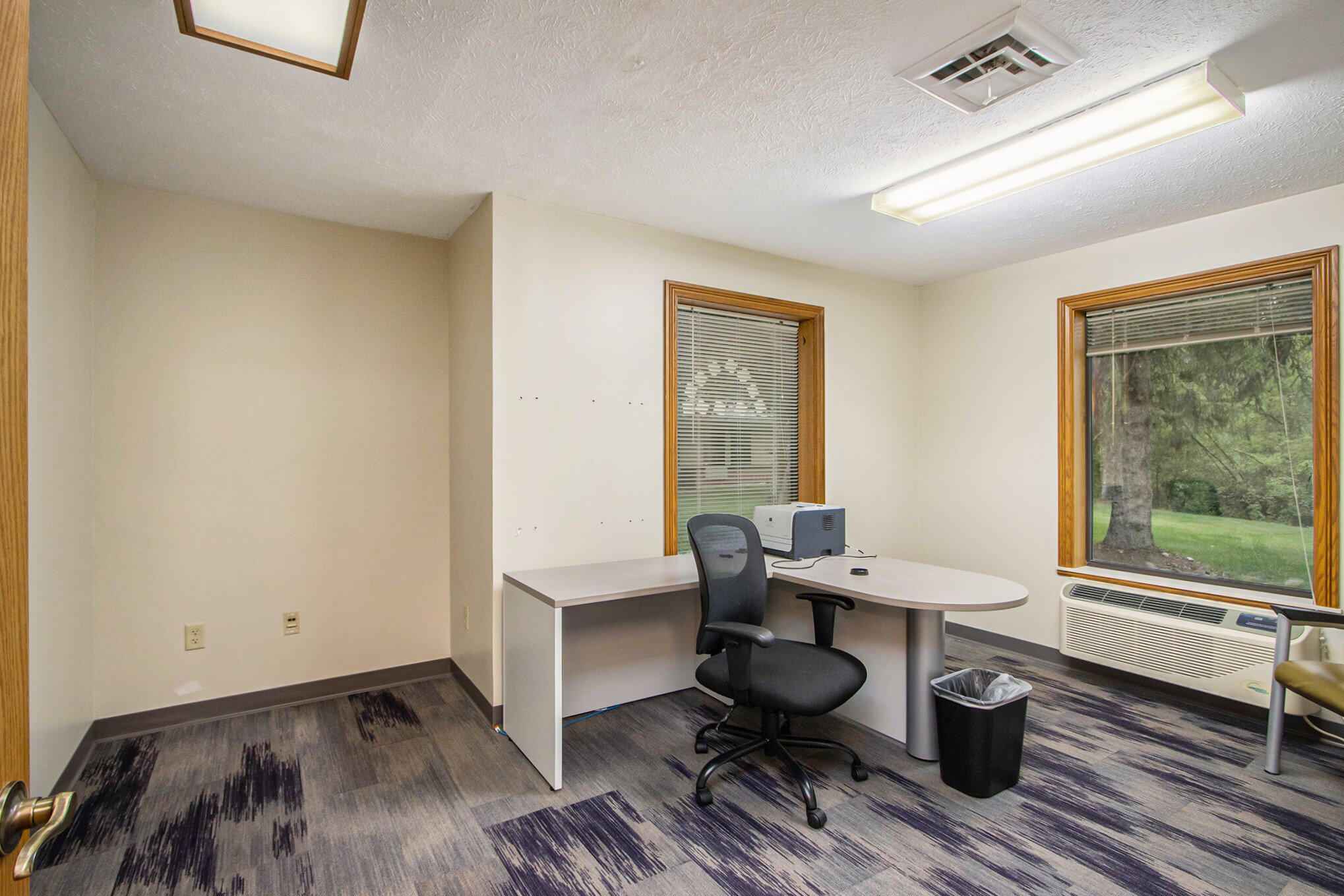 Battle Creek City, Michigan 49015, United States, ,7 BathroomsBathrooms,Commercial,Active,133948