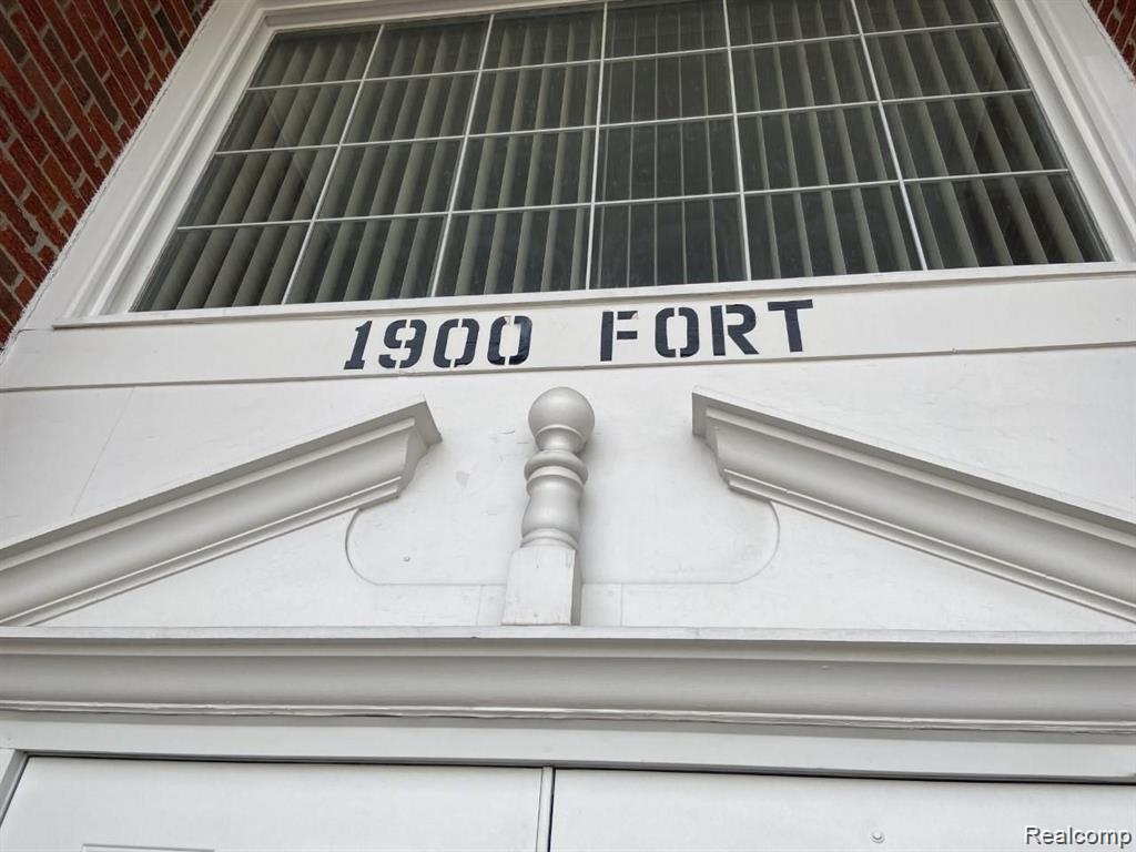 1900 Fort Street Unit 3