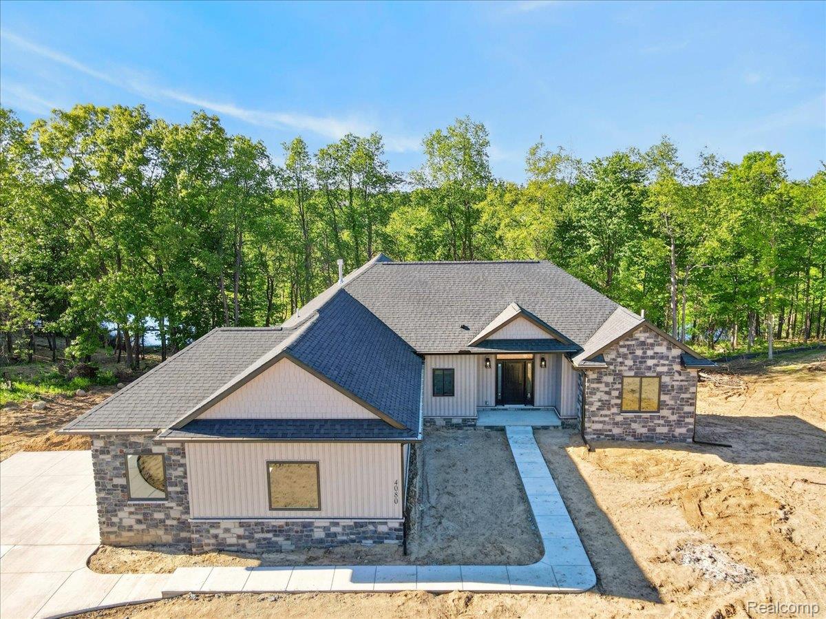 5005 Metamora Ridge