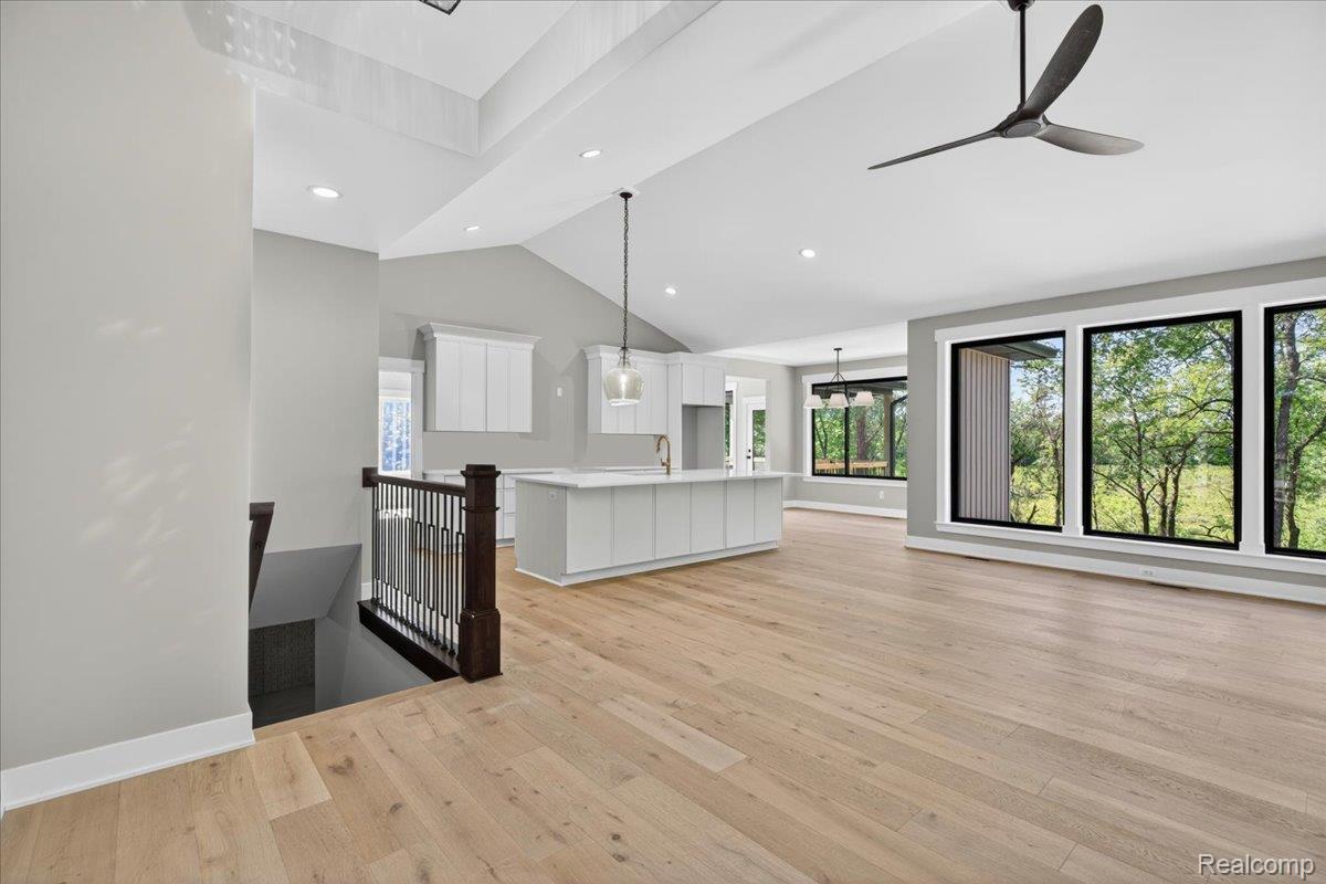 5005 Metamora Ridge