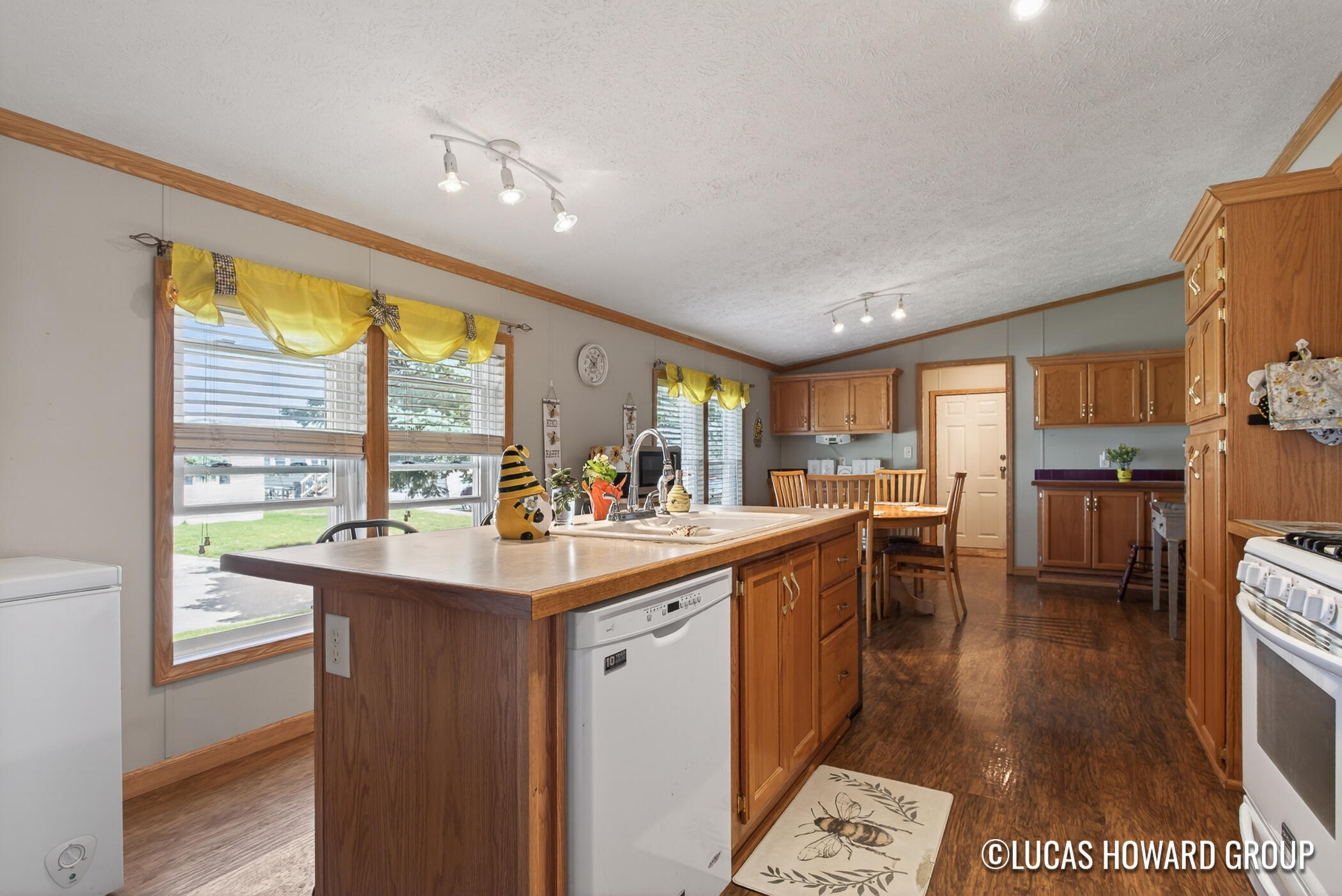 360 E Tuttle Road #314