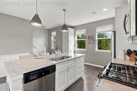 Tiny photo for 1031 N Sherman Drive #D, Royal Oak City, MI 48067 (MLS # 20261079590)