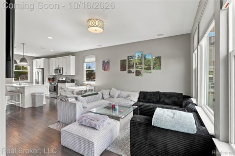Tiny photo for 1031 N Sherman Drive #D, Royal Oak City, MI 48067 (MLS # 20261079590)