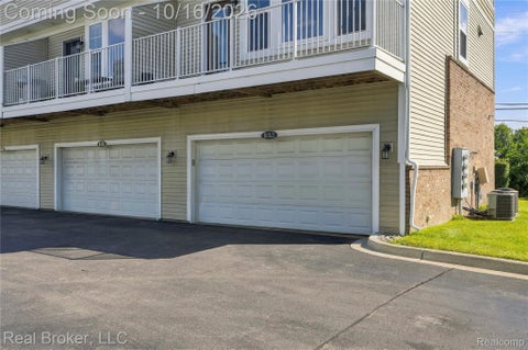Tiny photo for 1031 N Sherman Drive #D, Royal Oak City, MI 48067 (MLS # 20261079590)