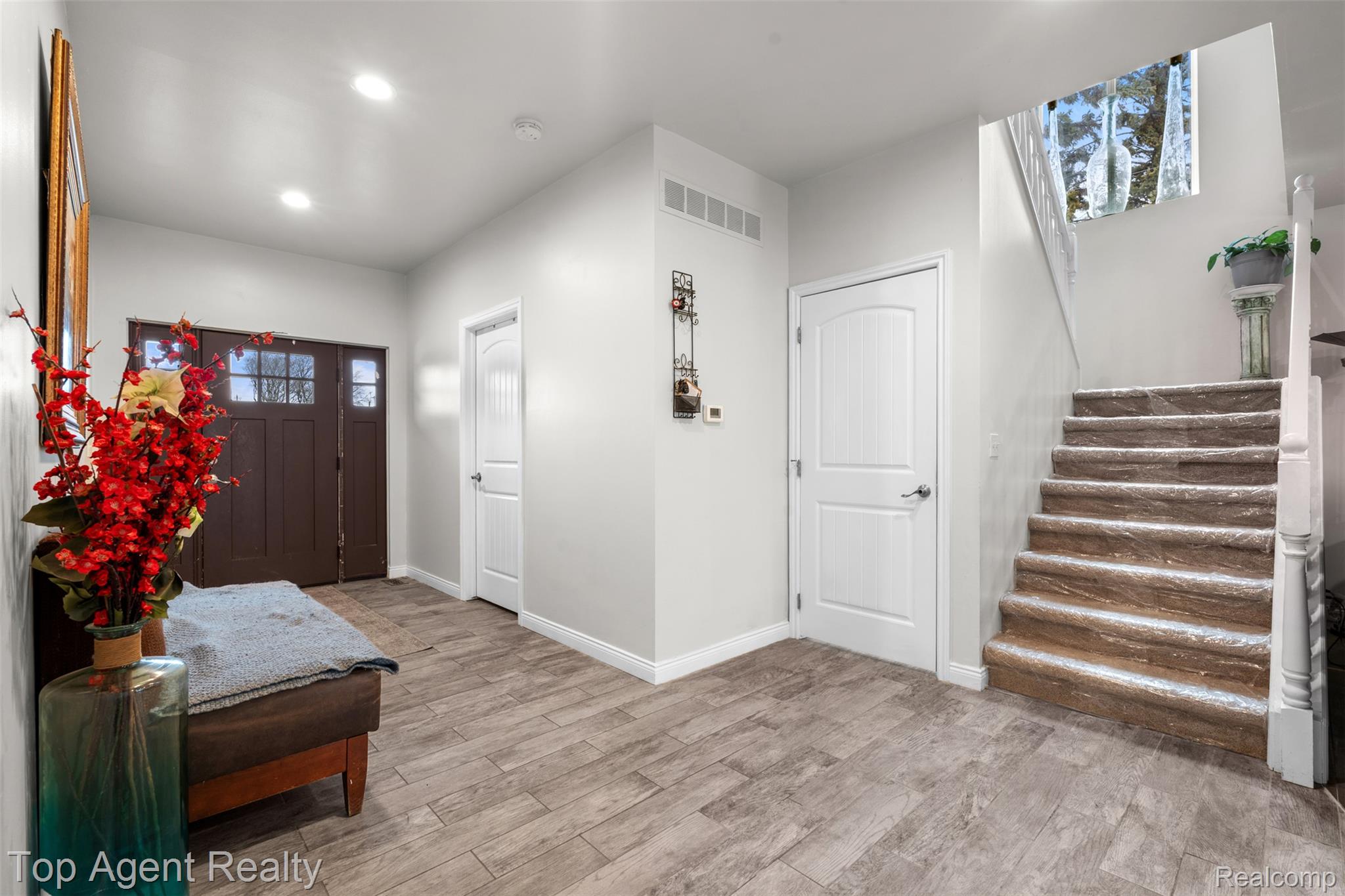 36738 Vine Drive