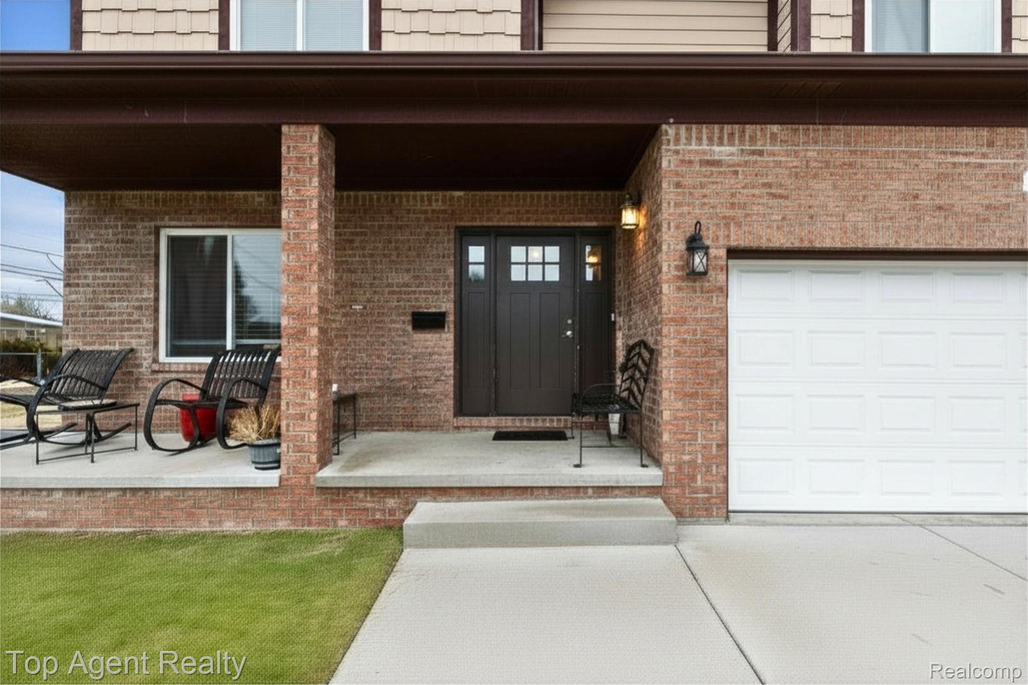 36738 Vine Drive