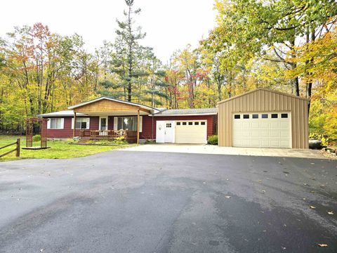 3313 Bennett Road Mullett Township MI 49721