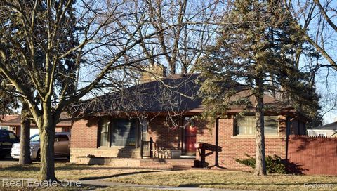 1152 Mayflower Avenue Lincoln Park City MI 48146