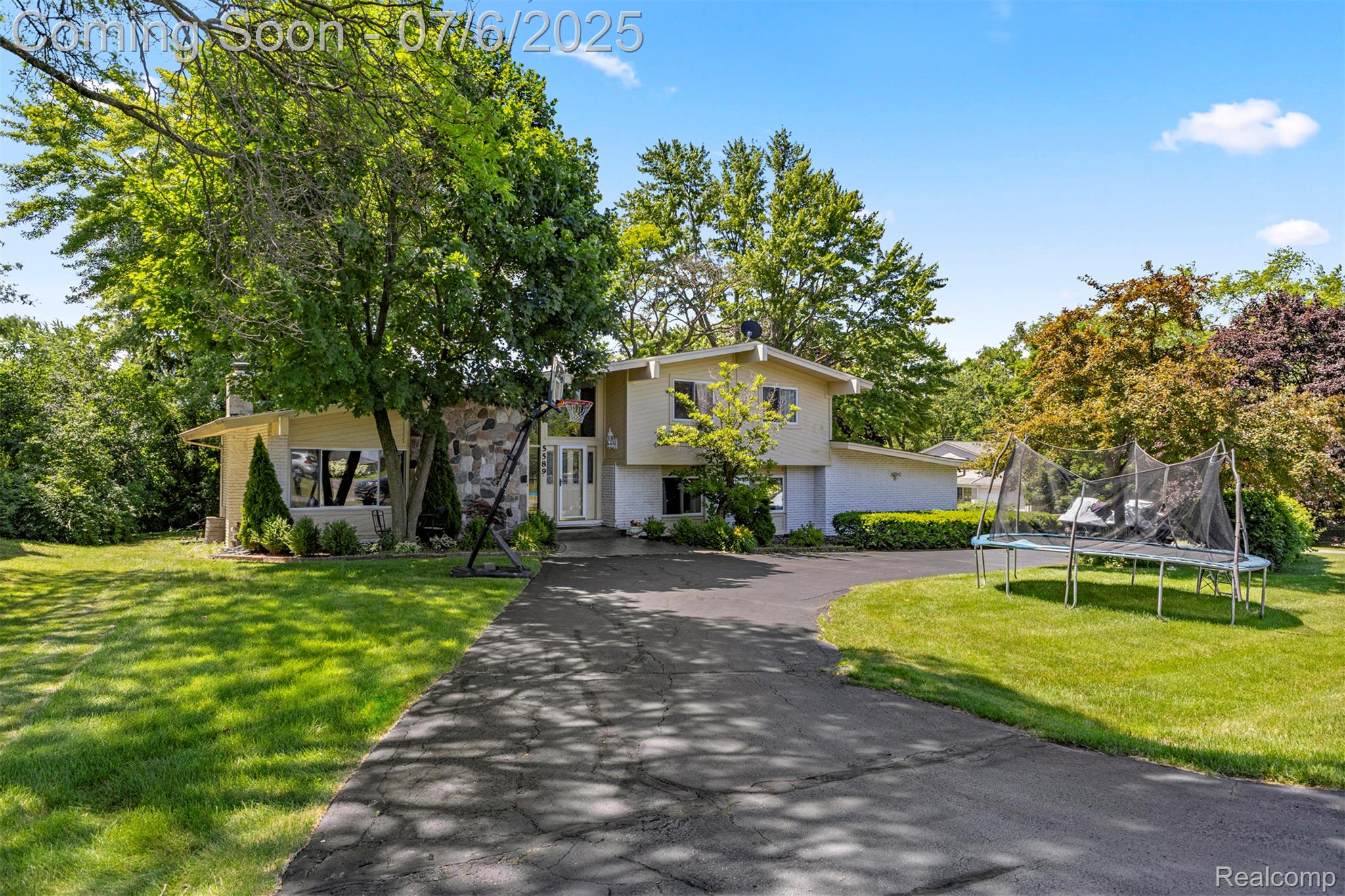 5589 Pembury