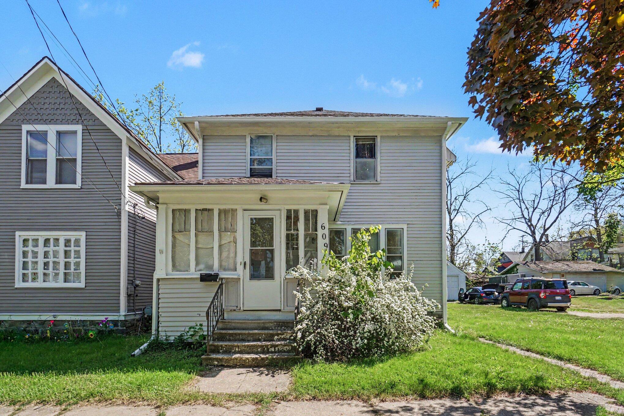 609 McCourtie Street