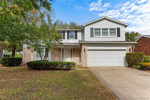 1880 PELICAN Court Troy City MI 48084