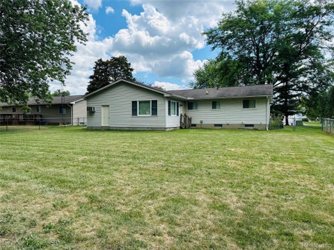 Tiny photo for 5427 Ole Banner Trail, Grand Blanc Charter Township, MI 48439 (MLS # 20261069403)