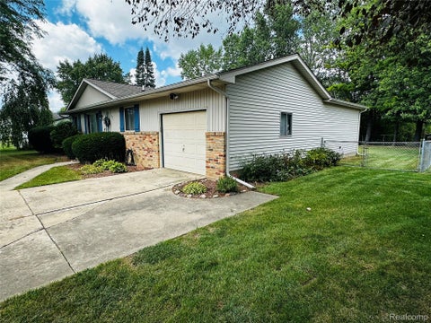 Tiny photo for 5427 Ole Banner Trail, Grand Blanc Charter Township, MI 48439 (MLS # 20261069403)
