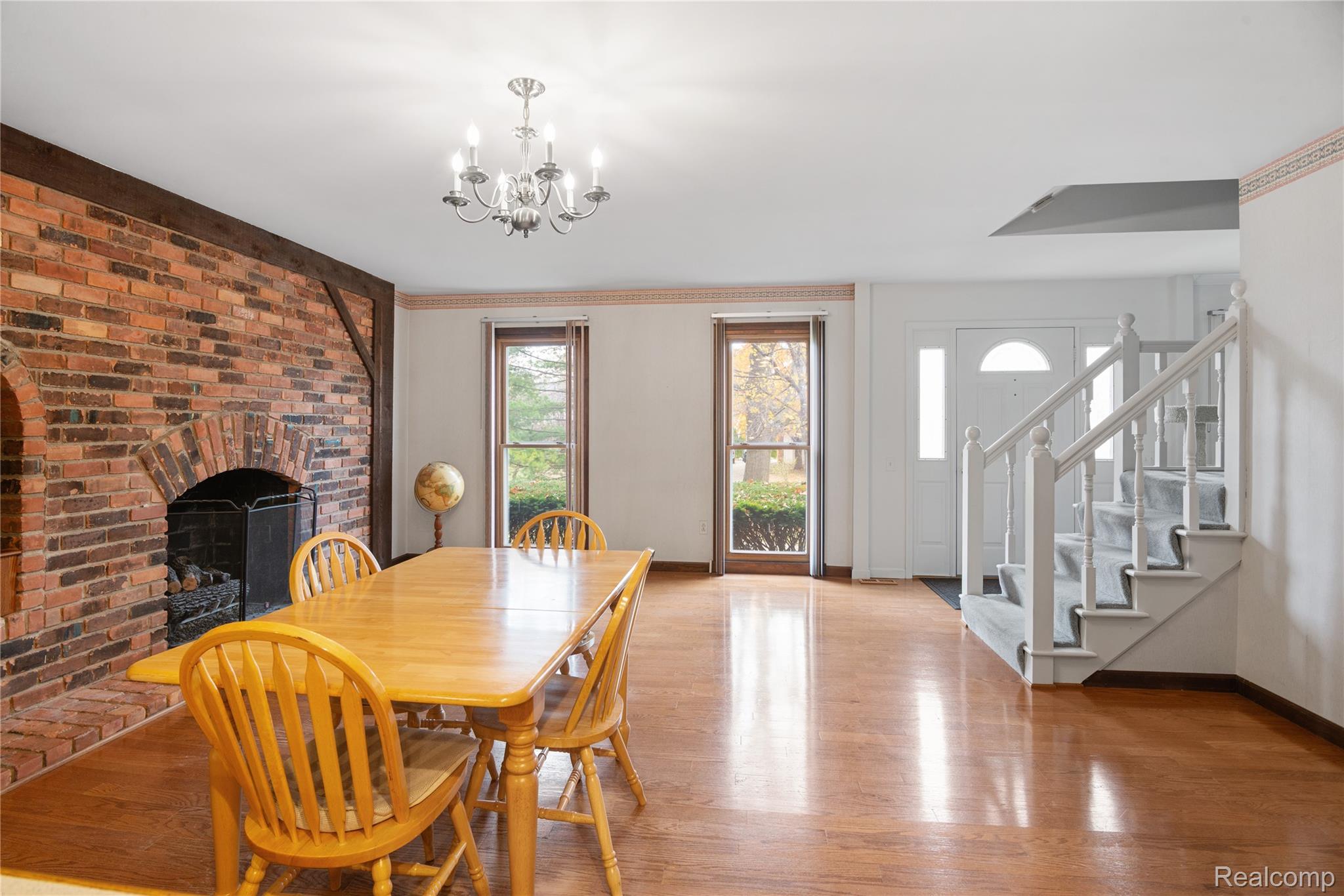 5023 Meadowbrook Drive