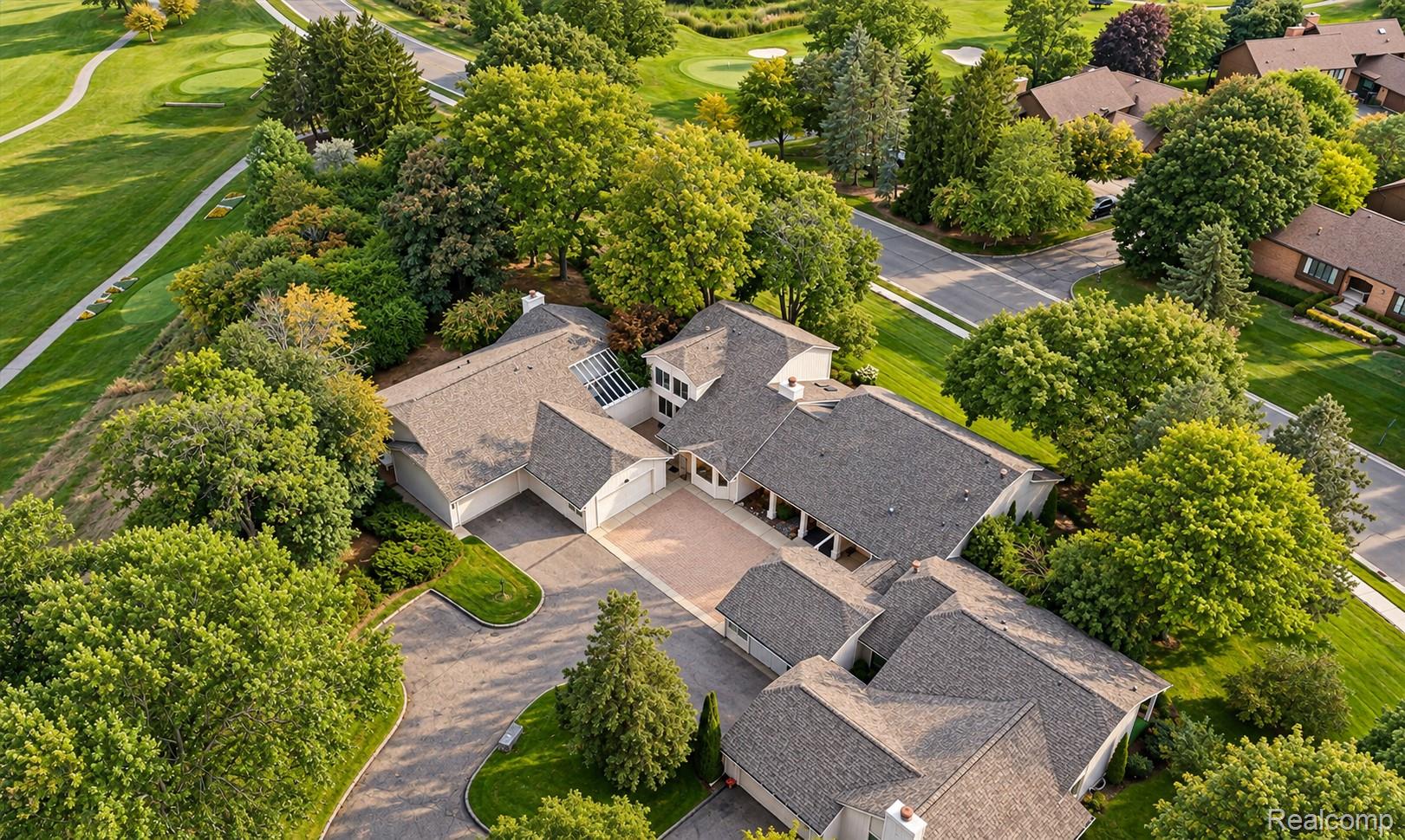 1835 GOLF RIDGE Drive