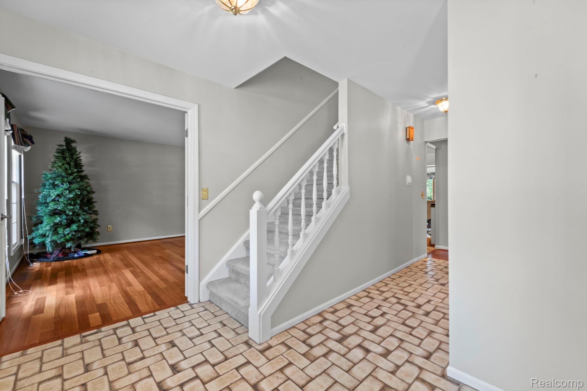 871 Spartan Drive