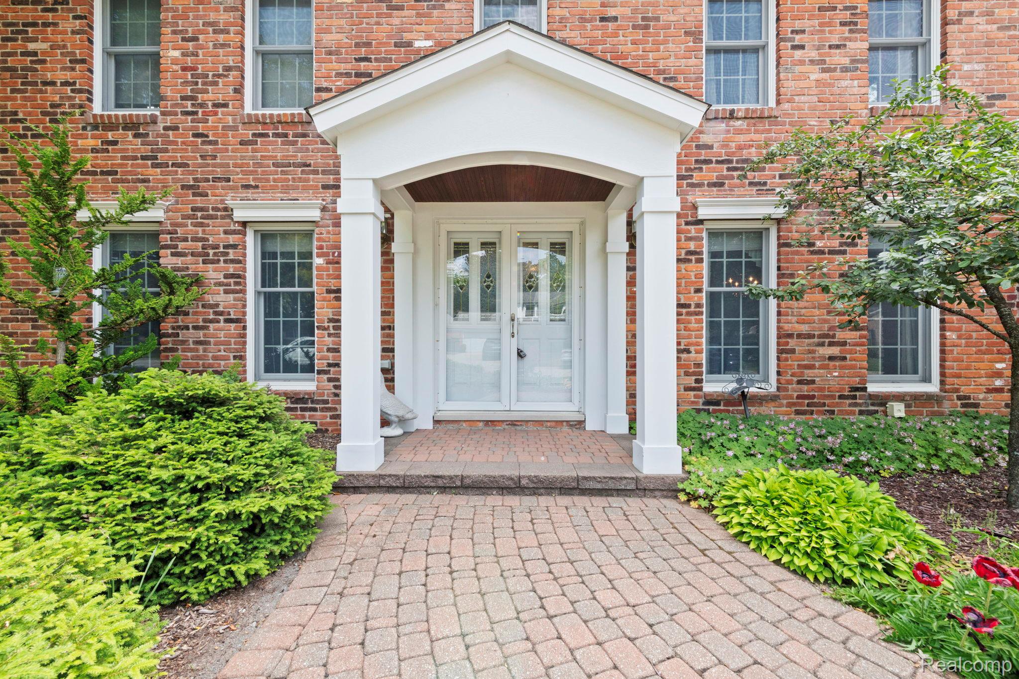871 Spartan Drive
