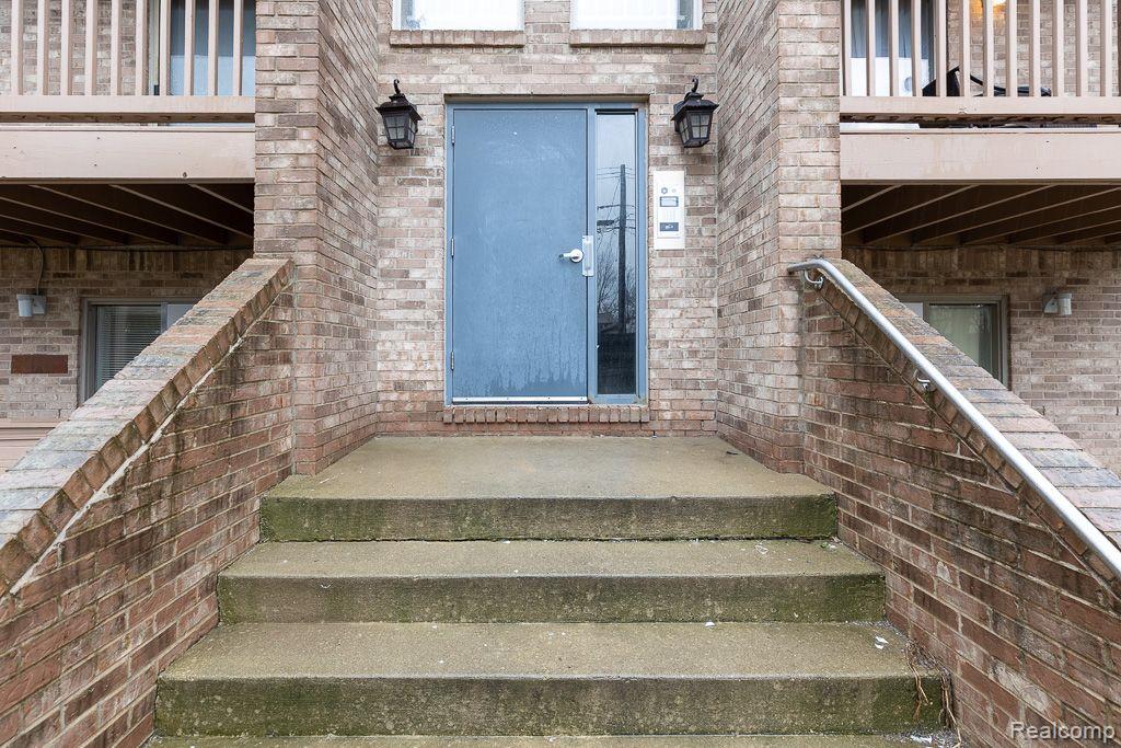 35390 VAN BORN Road #303