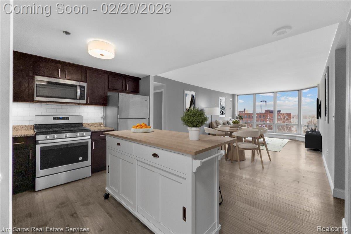 250 E Harbortown Drive 607