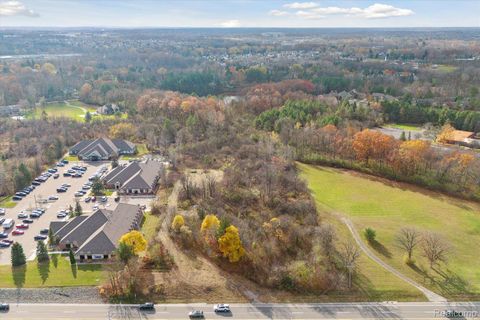 01 S Saginaw Street Grand Blanc Charter Township MI 48439