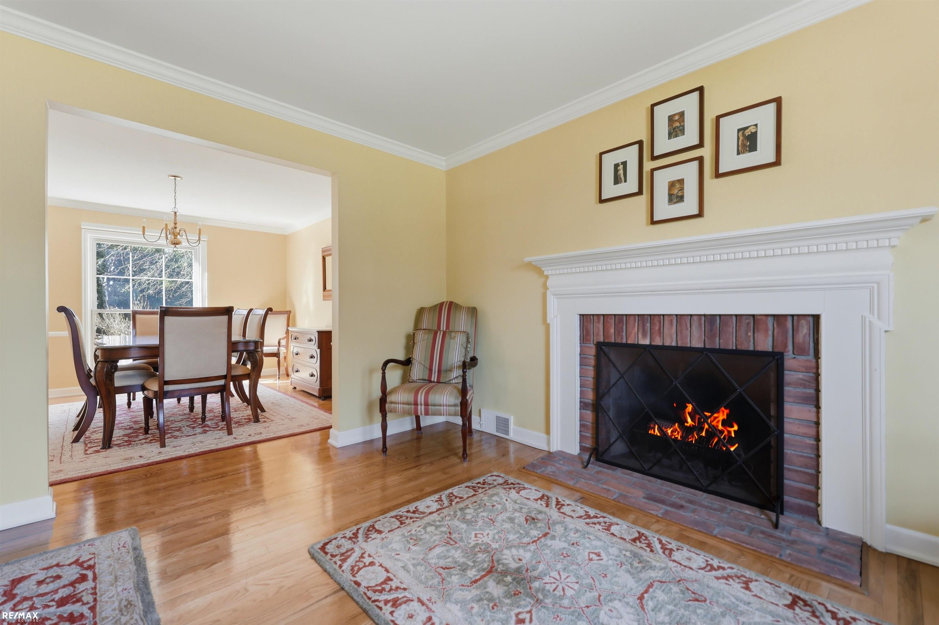 938 Candlestick Court