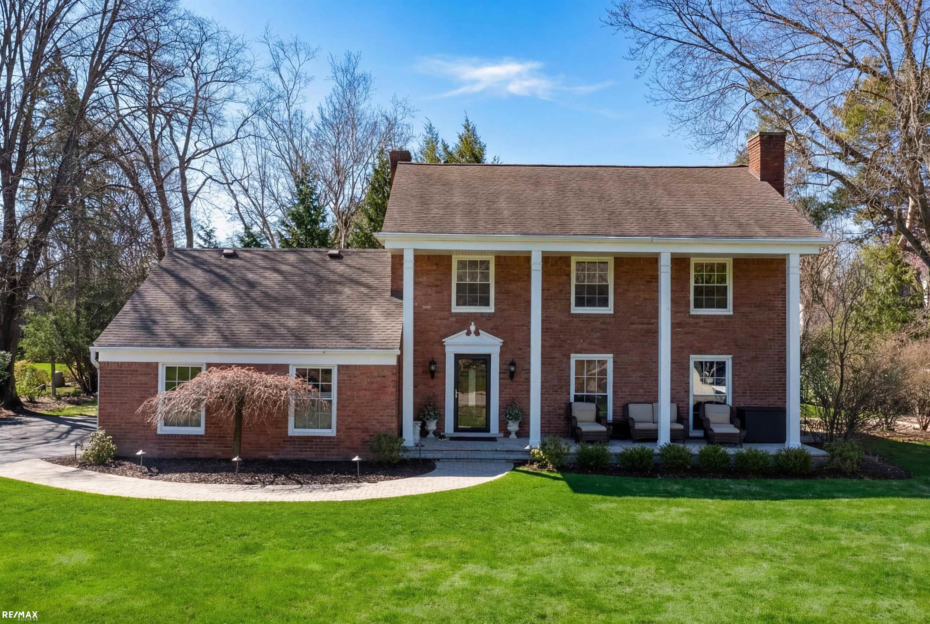 938 Candlestick Court