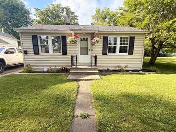 1542 Vermont Street Saginaw City MI 48602