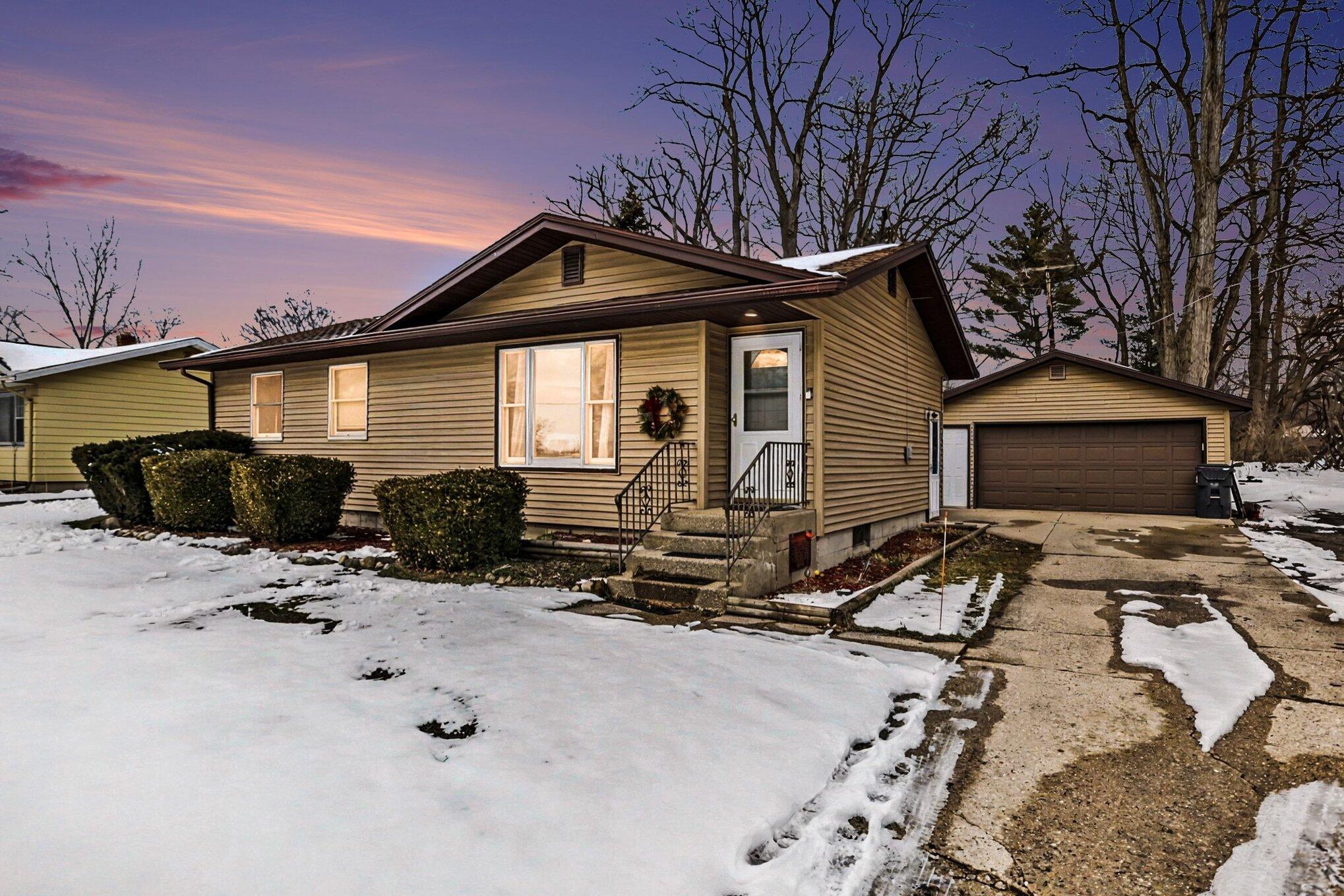 331 E Parsons Avenue