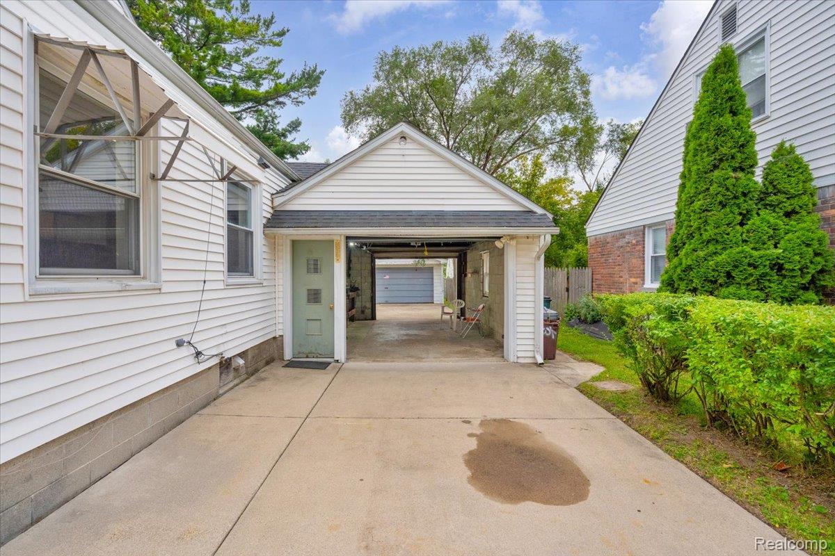 2251 Harvard Road
