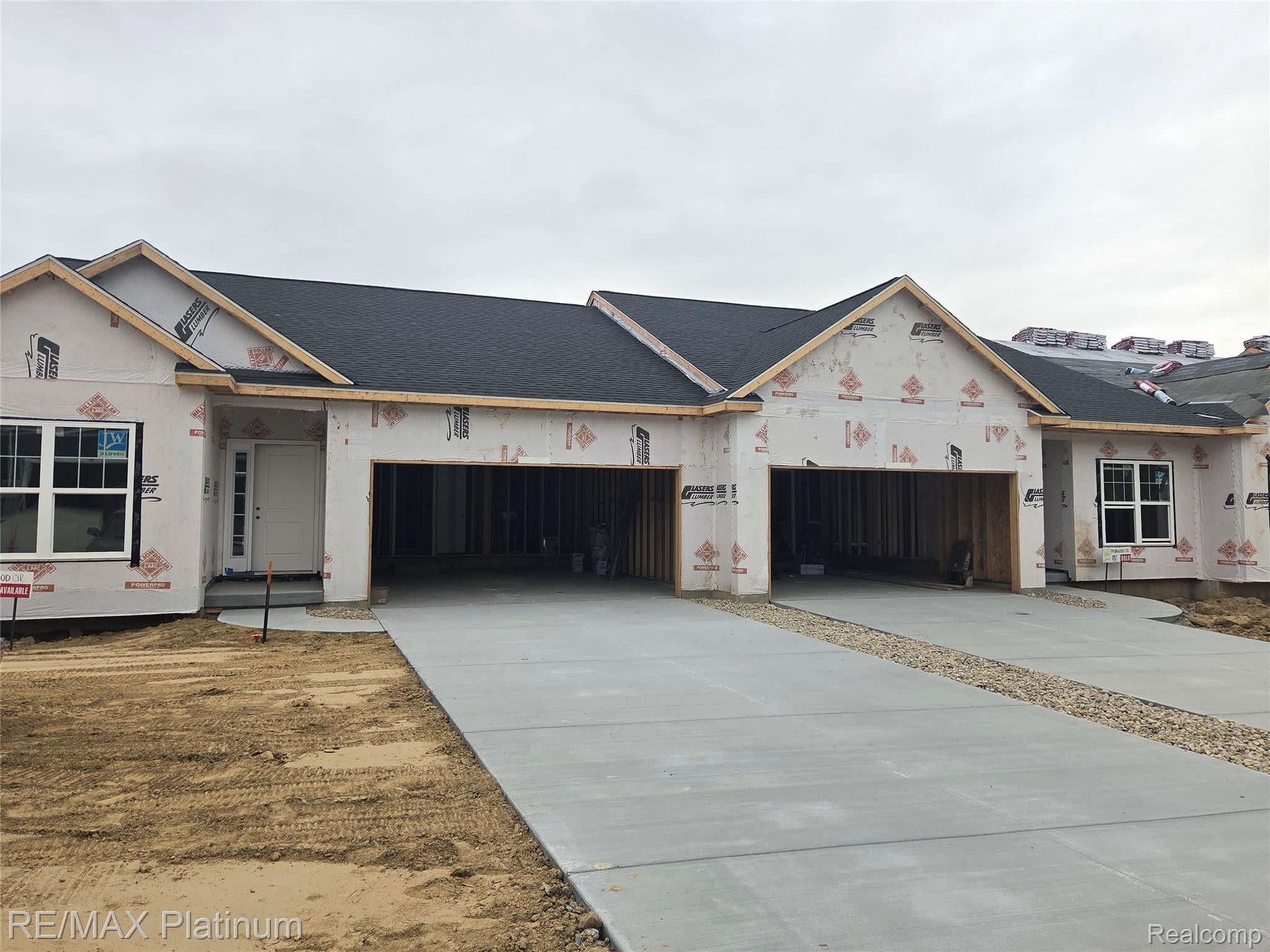 846 Oakwood Circle 40