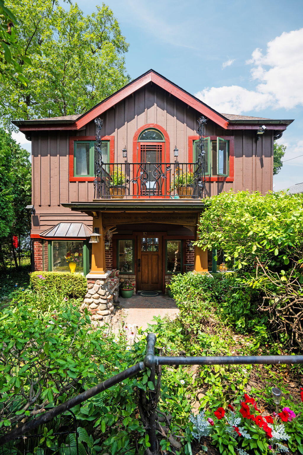13826 Rustic Drive