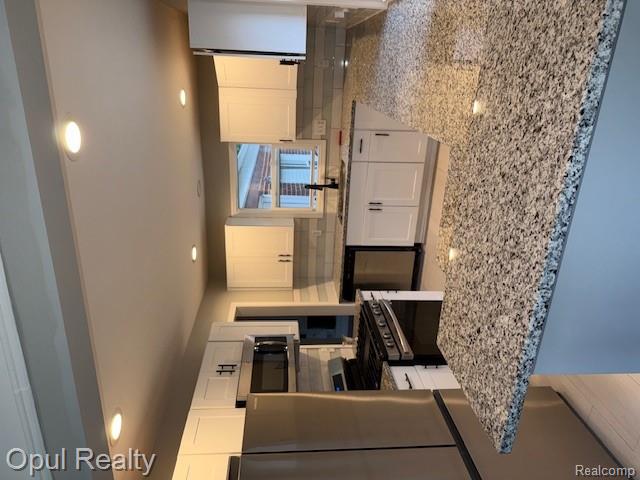 6550 Golfview Street