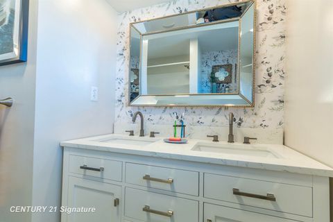 Tiny photo for 2251 E Stewart Road, Midland Charter Township, MI 48640 (MLS # 61050203280)