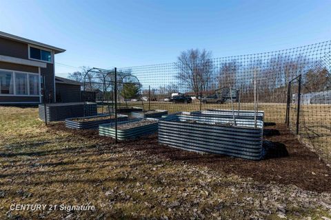 Tiny photo for 2251 E Stewart Road, Midland Charter Township, MI 48640 (MLS # 61050203280)