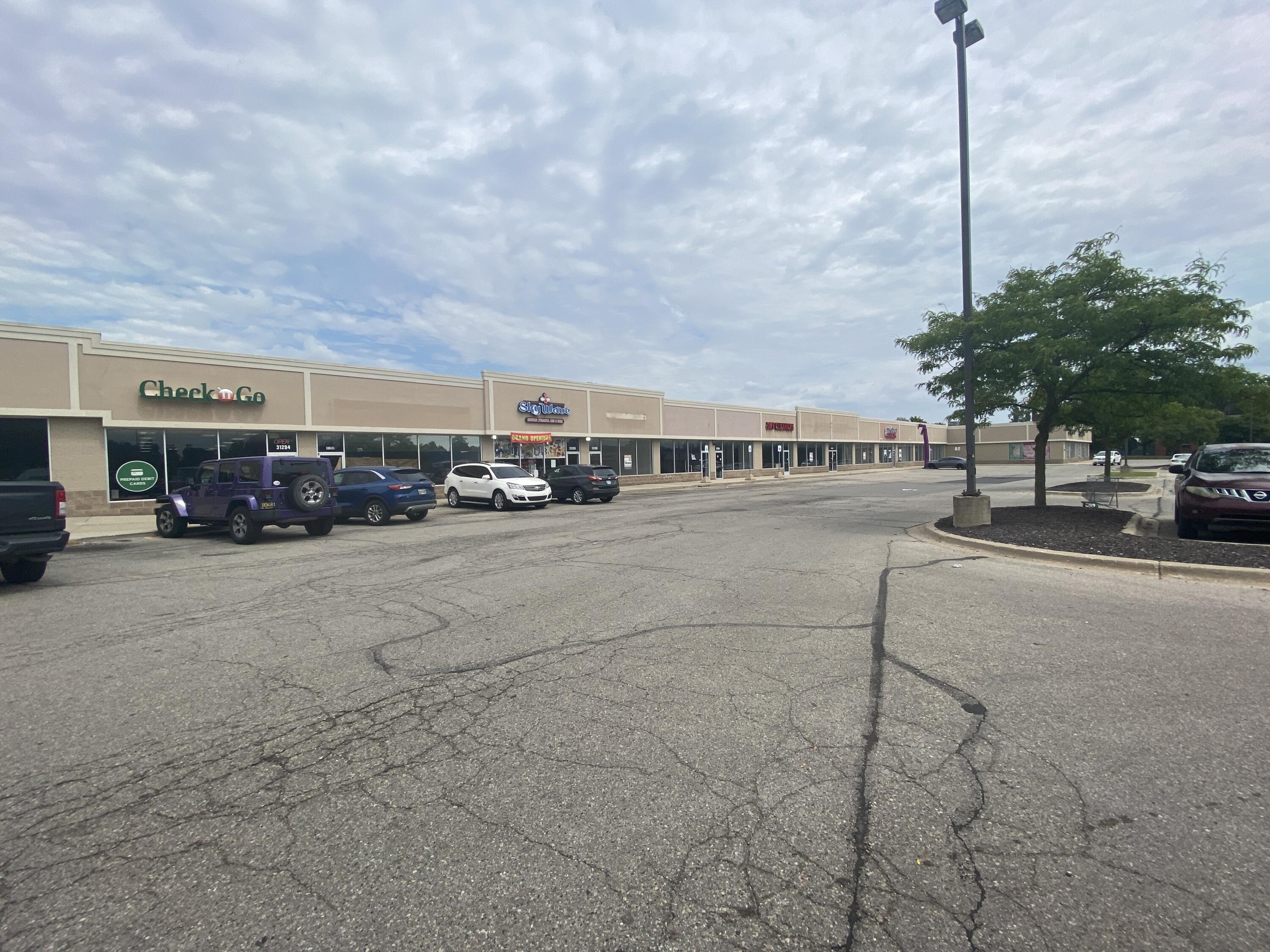 31260 Michigan Avenue