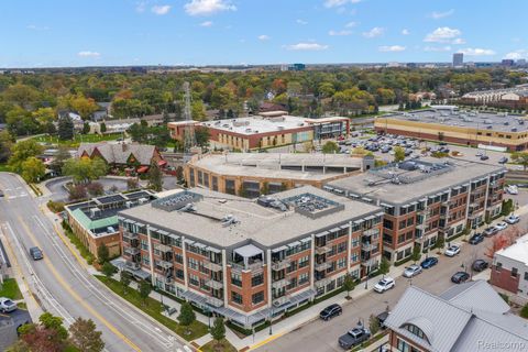 Tiny photo for 2051 VILLA Road #304, Birmingham City, MI 48009 (MLS # 20251060963)