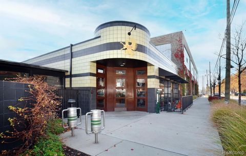 Tiny photo for 2051 VILLA Road #304, Birmingham City, MI 48009 (MLS # 20251060963)