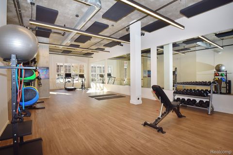 Tiny photo for 2051 VILLA Road #304, Birmingham City, MI 48009 (MLS # 20251060963)