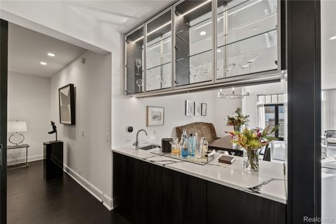 Tiny photo for 2051 VILLA Road #304, Birmingham City, MI 48009 (MLS # 20251060963)