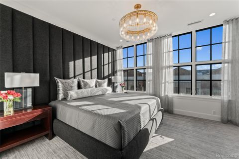 Tiny photo for 2051 VILLA Road #304, Birmingham City, MI 48009 (MLS # 20251060963)