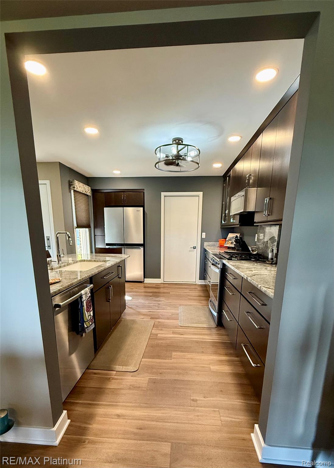 674 Summit Ridge Drive