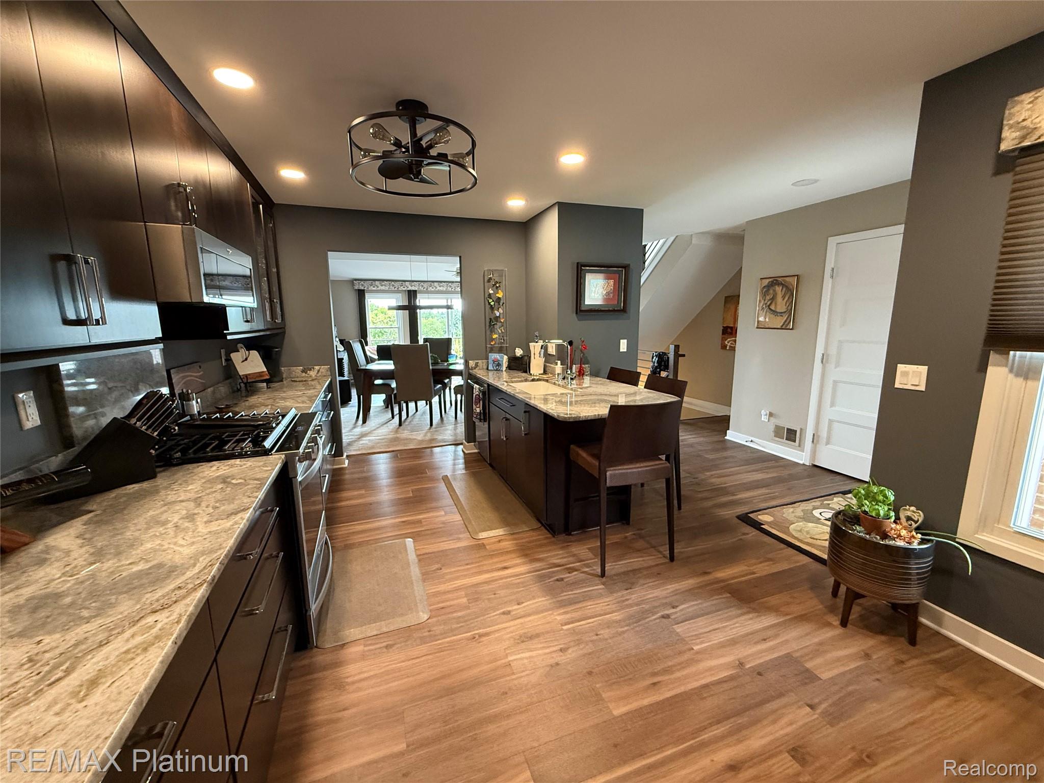 674 Summit Ridge Drive