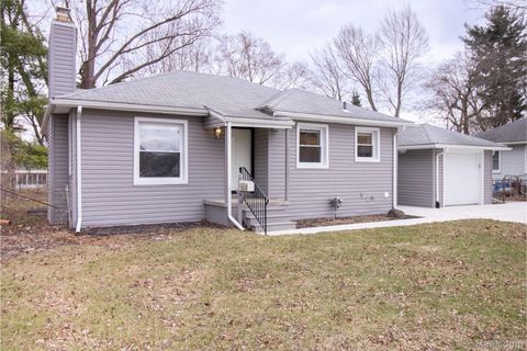 150 Wilson Avenue Clawson City MI 48017