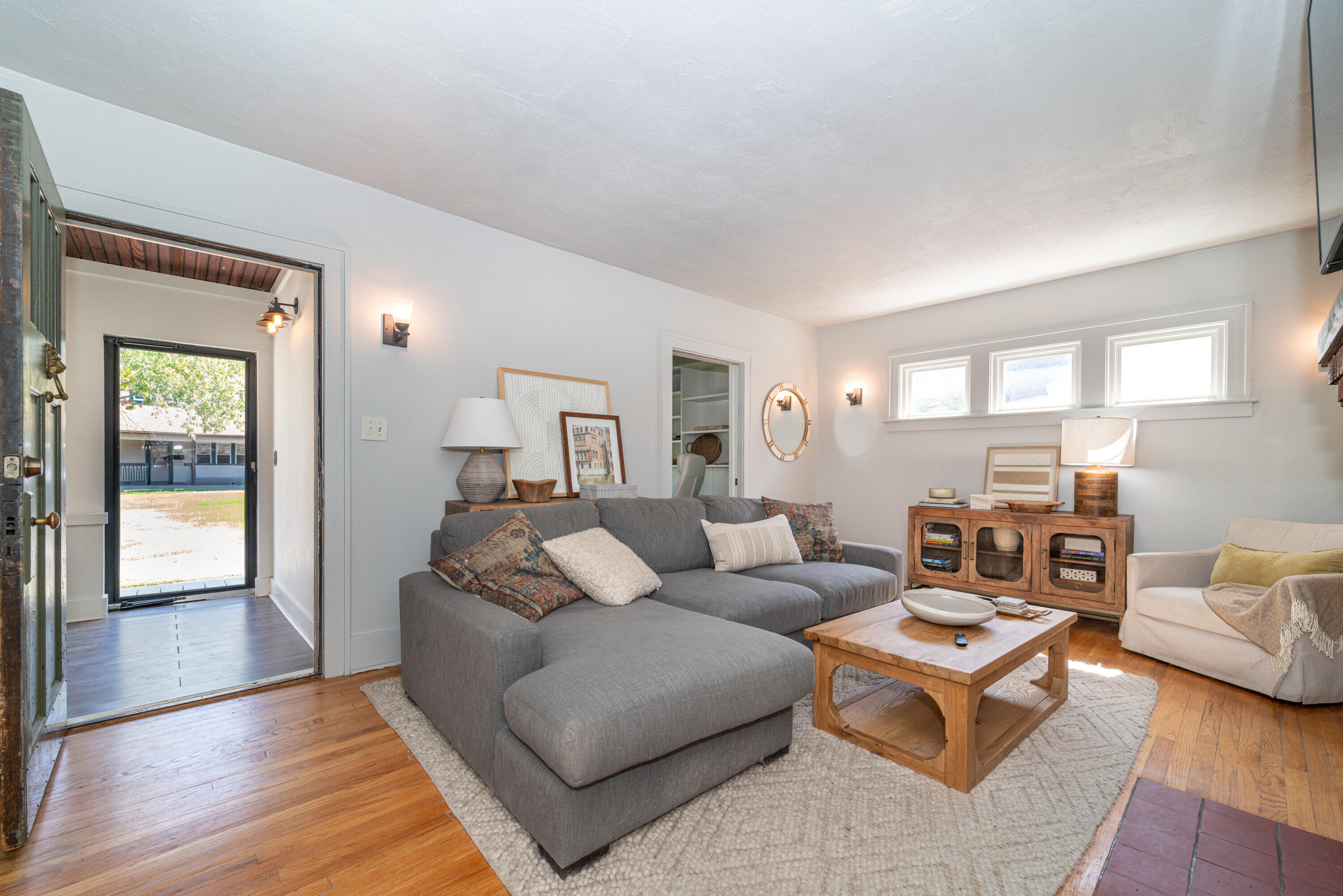 1118 Longfellow Avenue