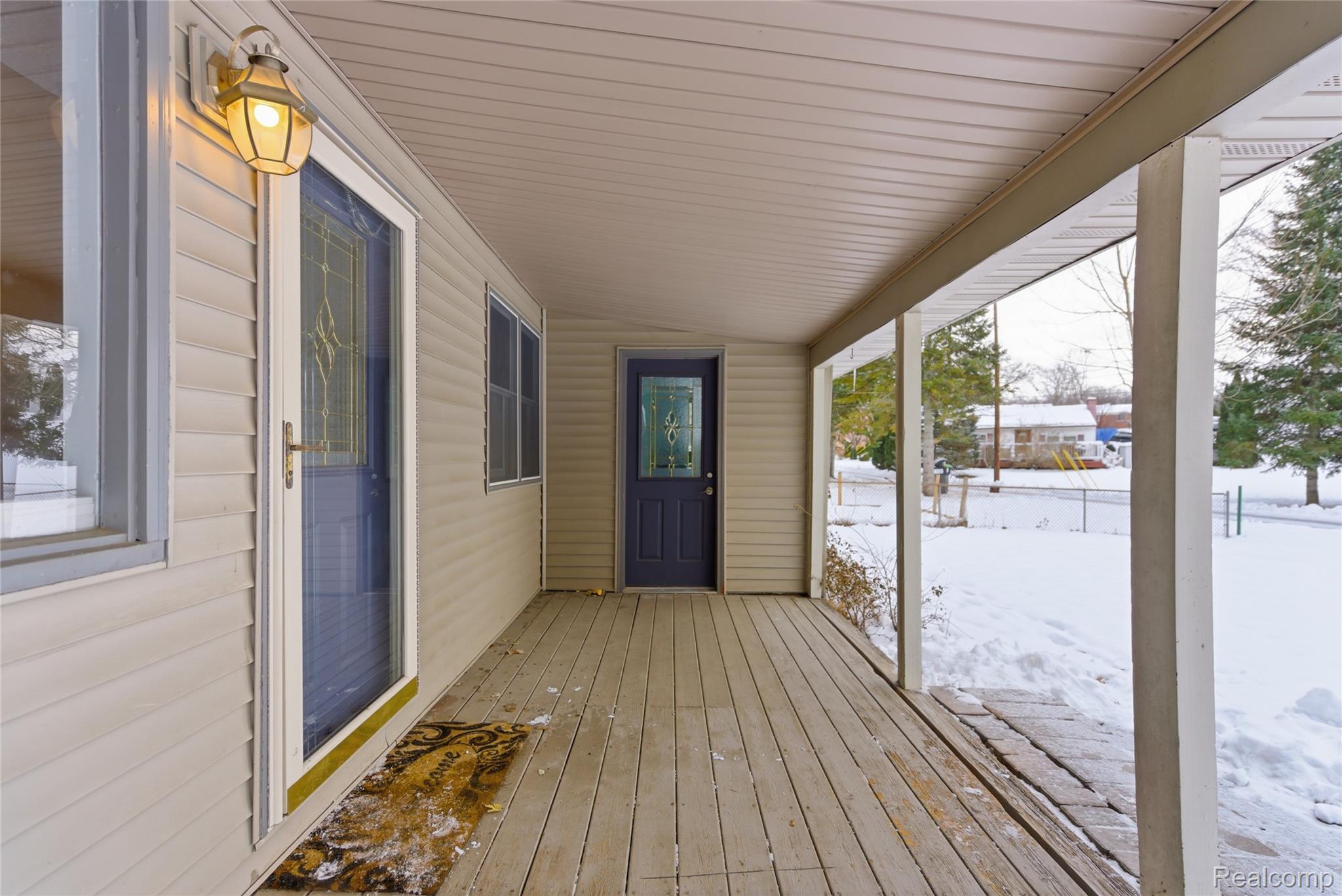 6290 Briggs Lake Drive