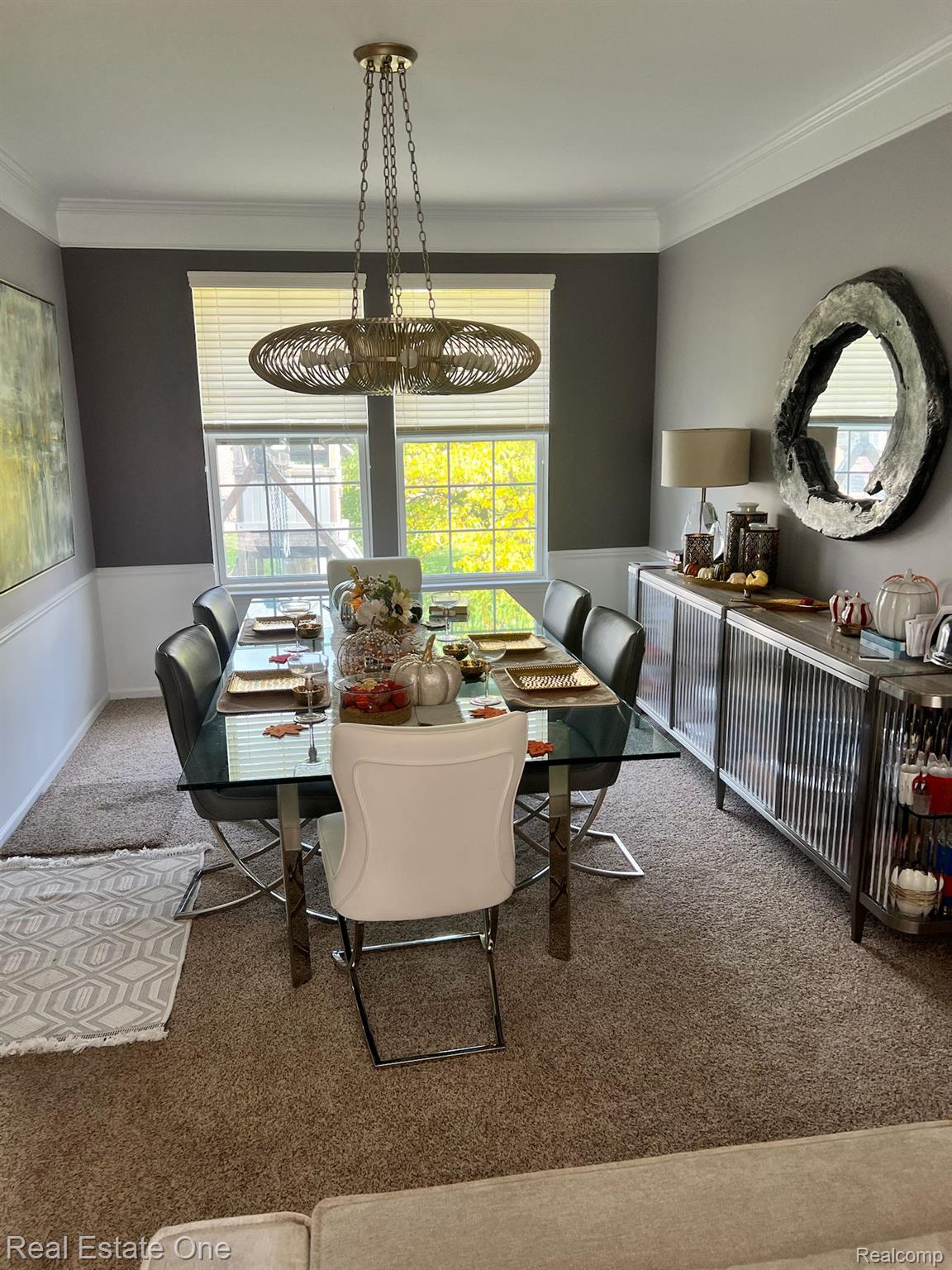 49325 E Central Park