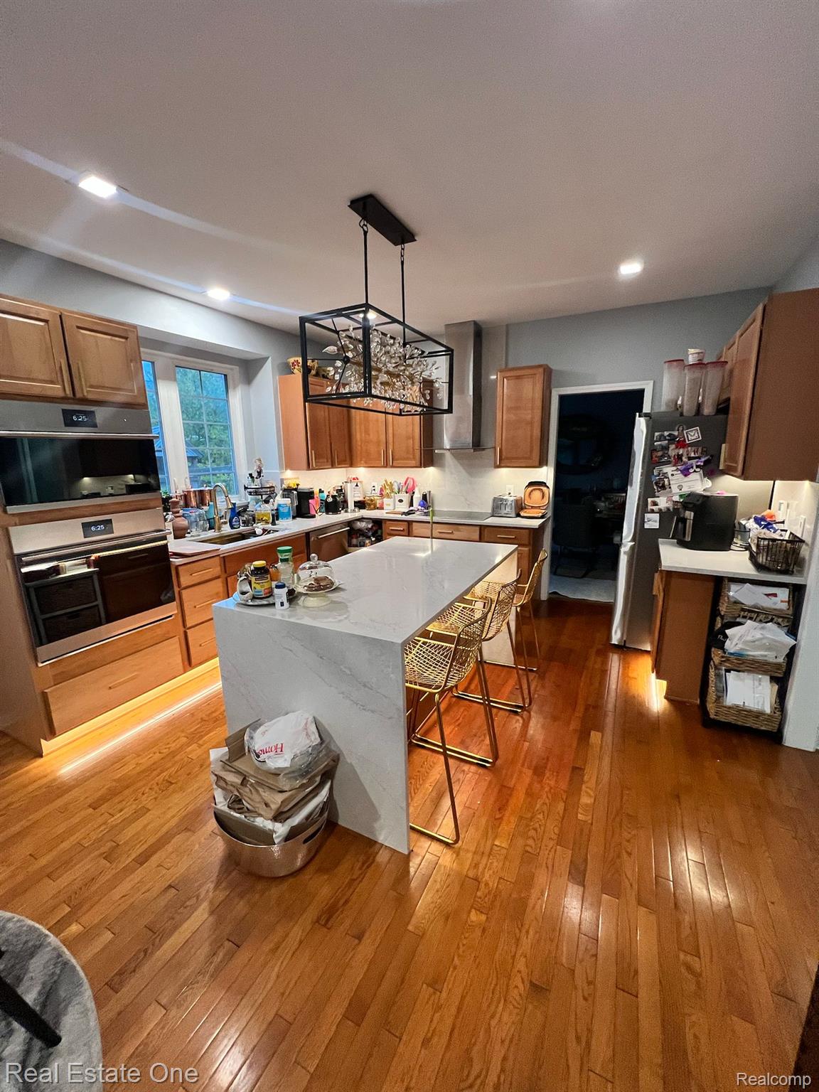 49325 E Central Park