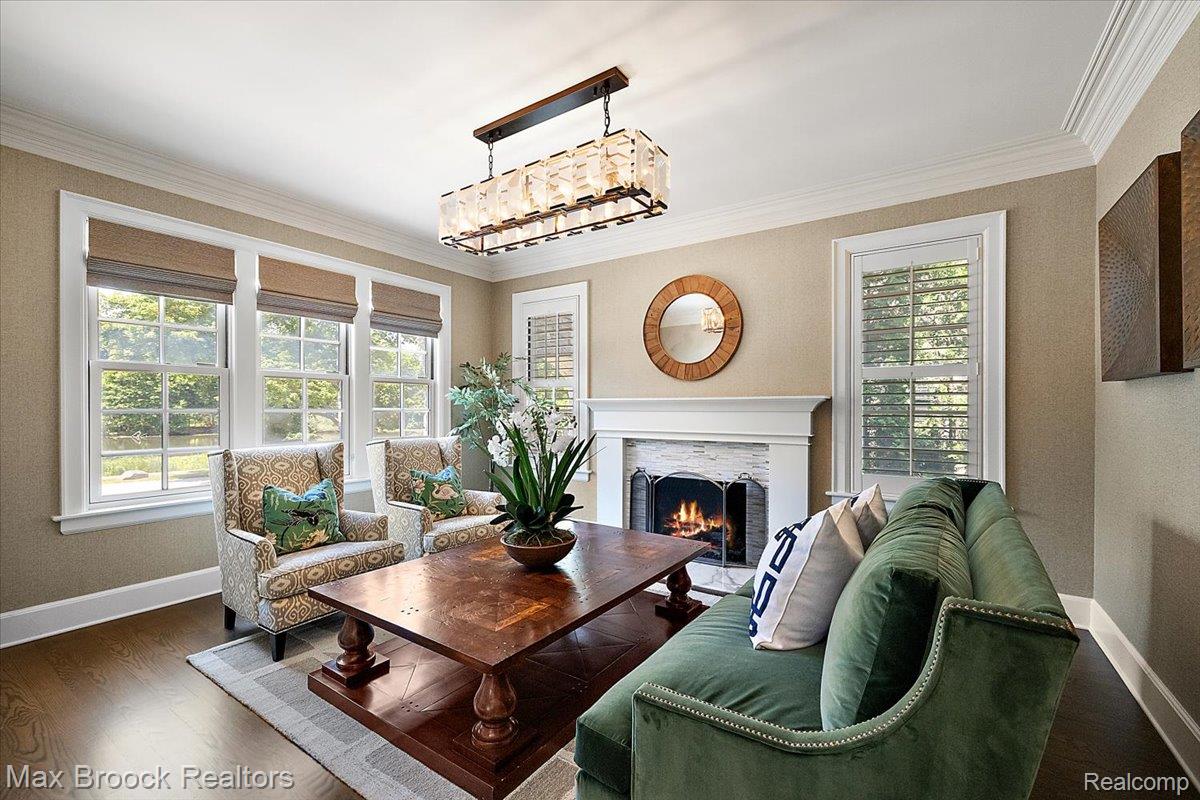 620 Lakeside Drive