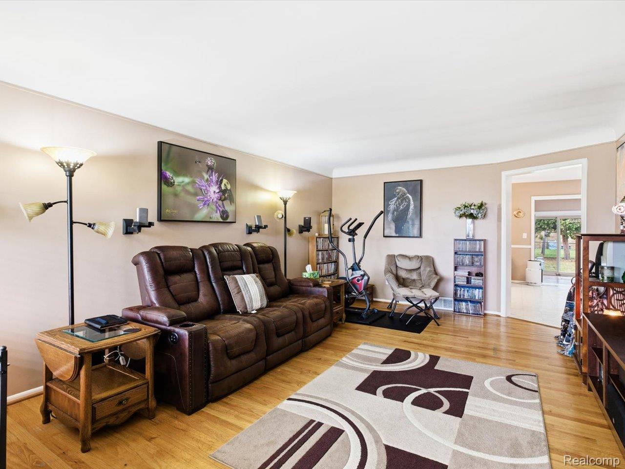 31327 Wellston Drive